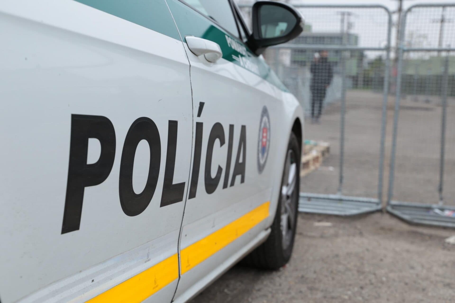 Polícia zadržala podozrivú osobu z vraždy v Michalovciach