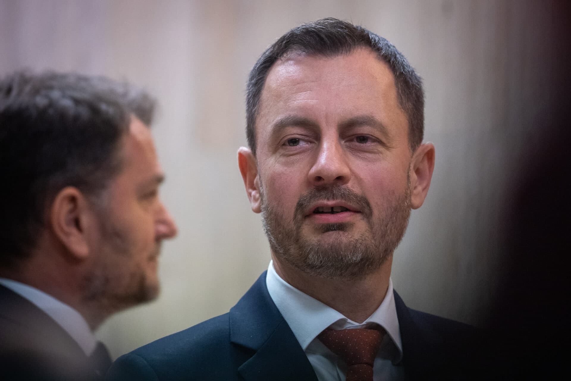 Heger oznámil dátum predčasných volieb, dôjde aj k zmene Ústavy