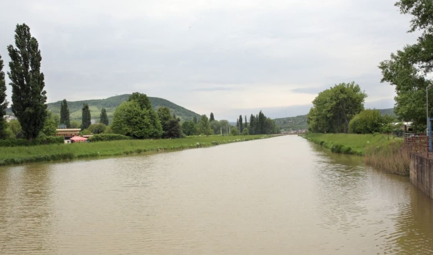 Vodné hladiny aj naďalej stúpajú. Povodňová aktivita by sa mala ustáliť čoskoro
