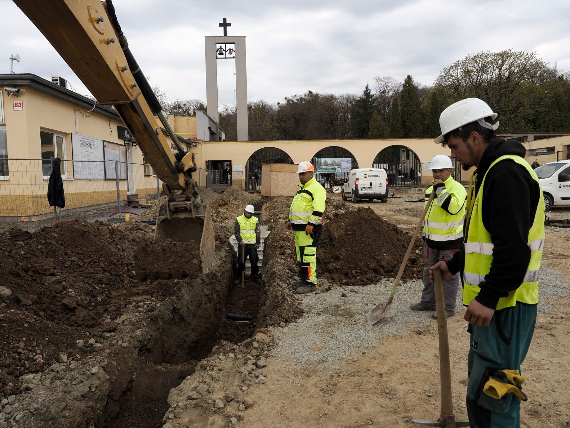 Verejný cintorín prechádza revitalizáciou (FOTO)
