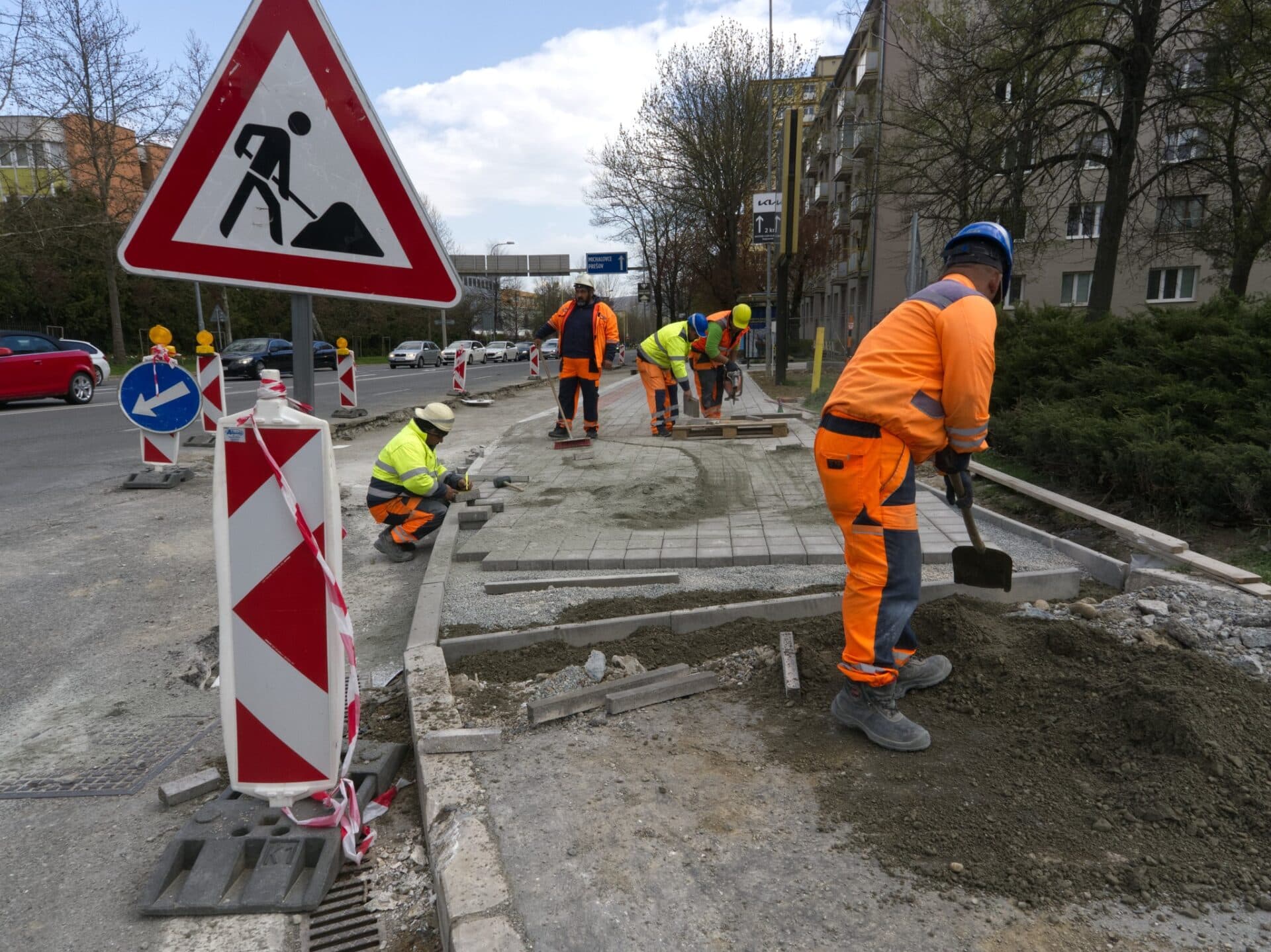 Košičania môžu využívať ďalšiu zmodernizovanú zastávku (FOTO)