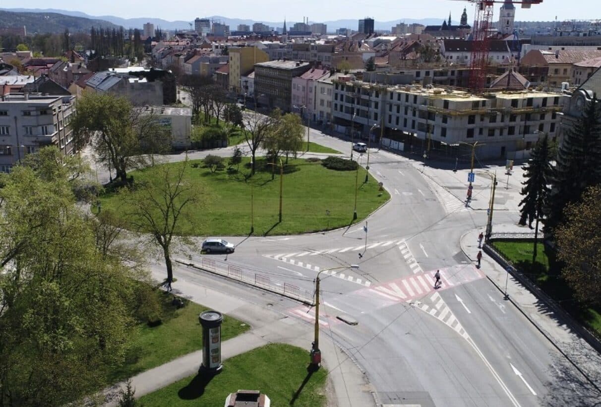 Pripravte sa na dopravné obmedzenia pri JUMBO centre. Potrvajú niekoľko dní