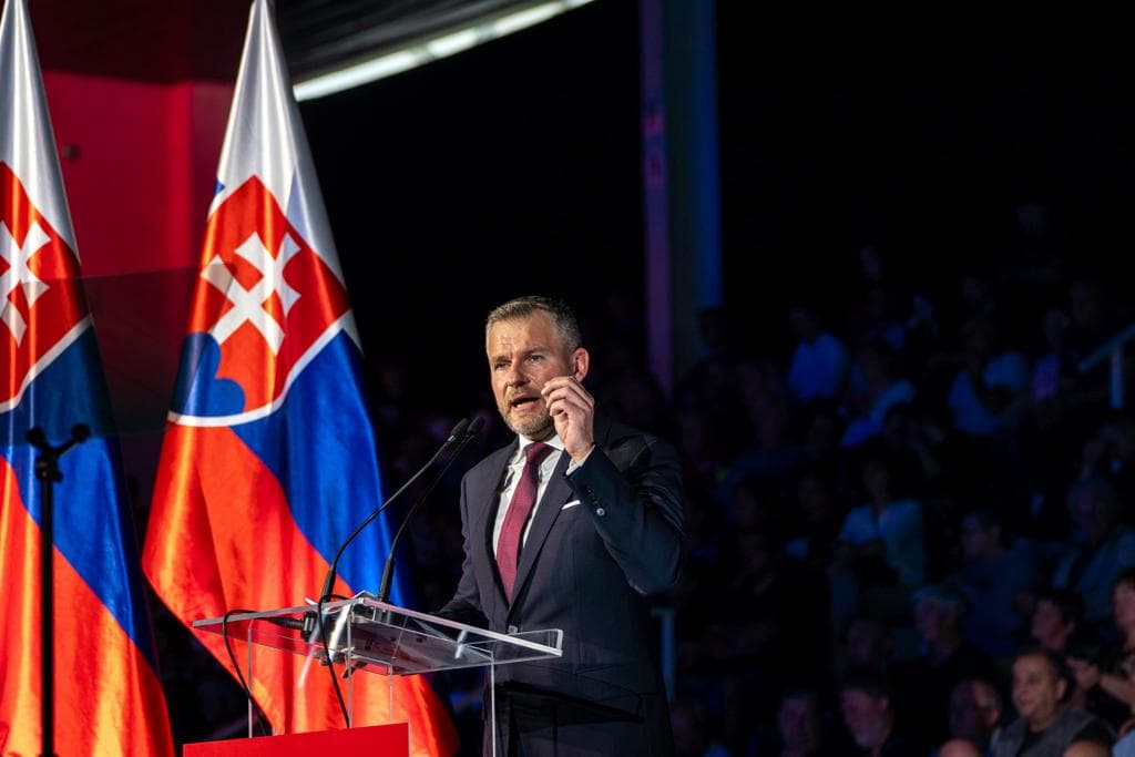 Pellegrini sa definitívne ROZHODOL: HLAS zostaví vládu so SMEROM a SNS