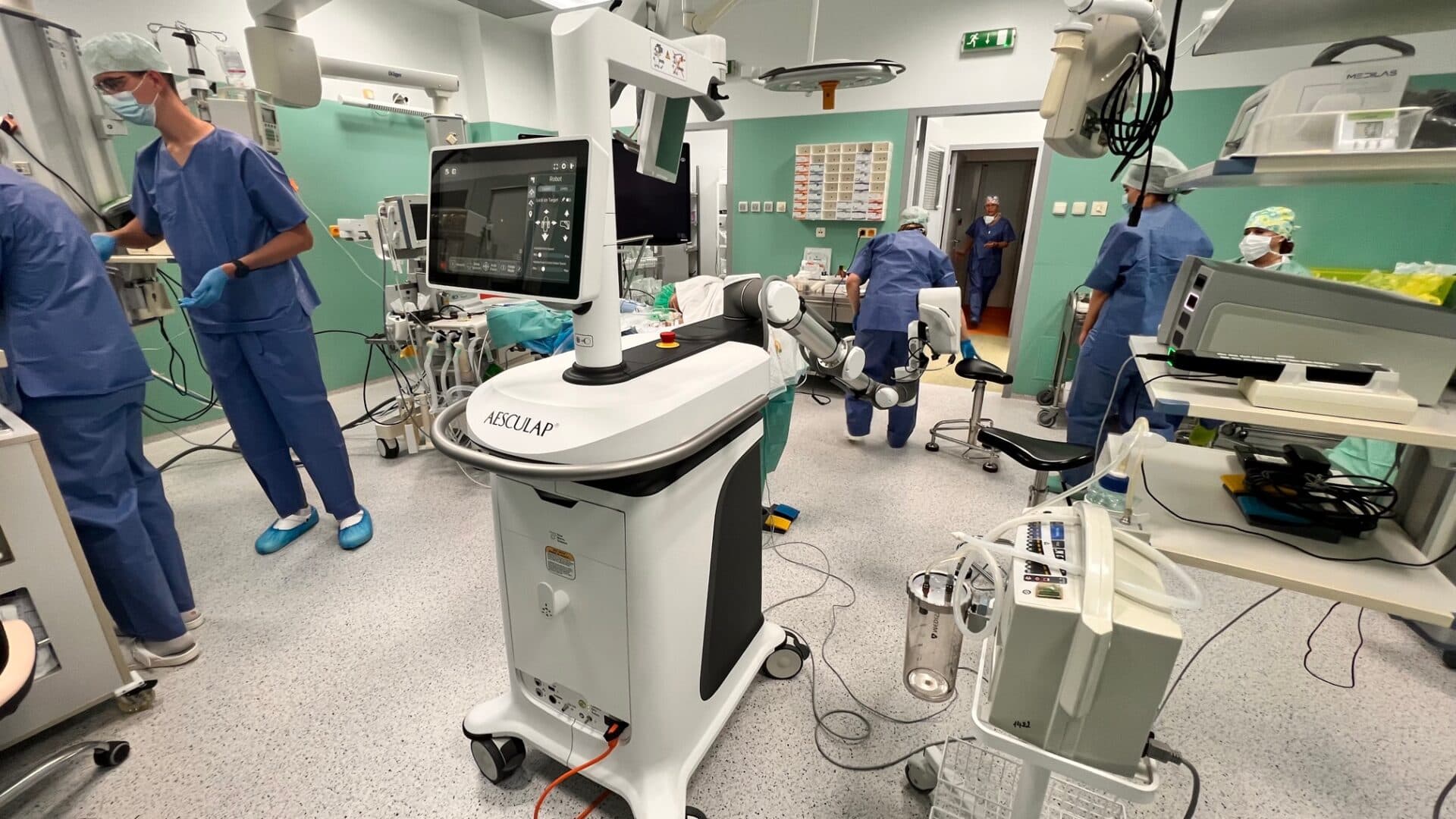 DFN Košice má k dispozícii jedinečný mikroskop na zložité neurochirurgické zákroky u detí