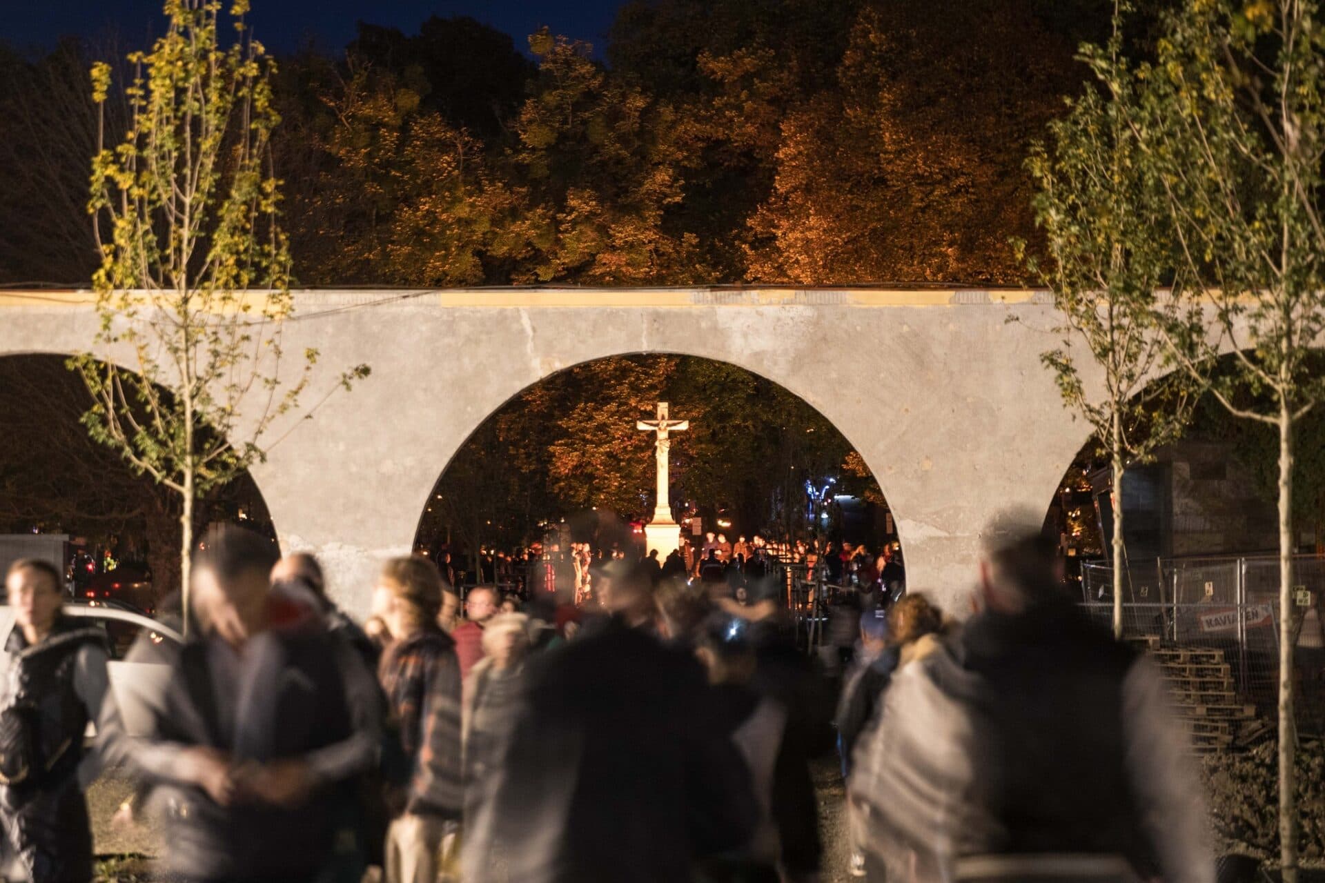 Otváracie hodiny sa na niektorých pietnych miestach v Košiciach skrátia