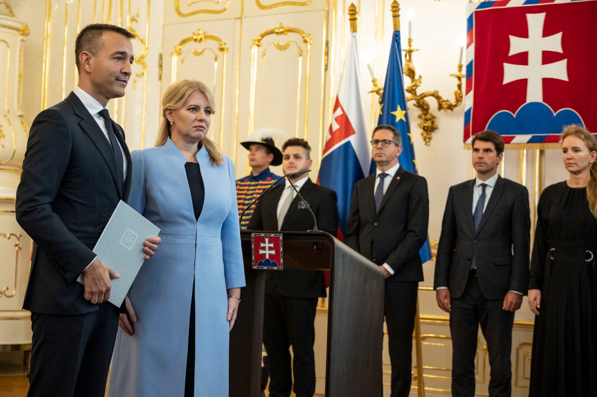 Prezidentka rokovala s DRUCKEROM o riešeniach ŠIKANY na školách a fungovaní „POLEPŠOVNÍ“