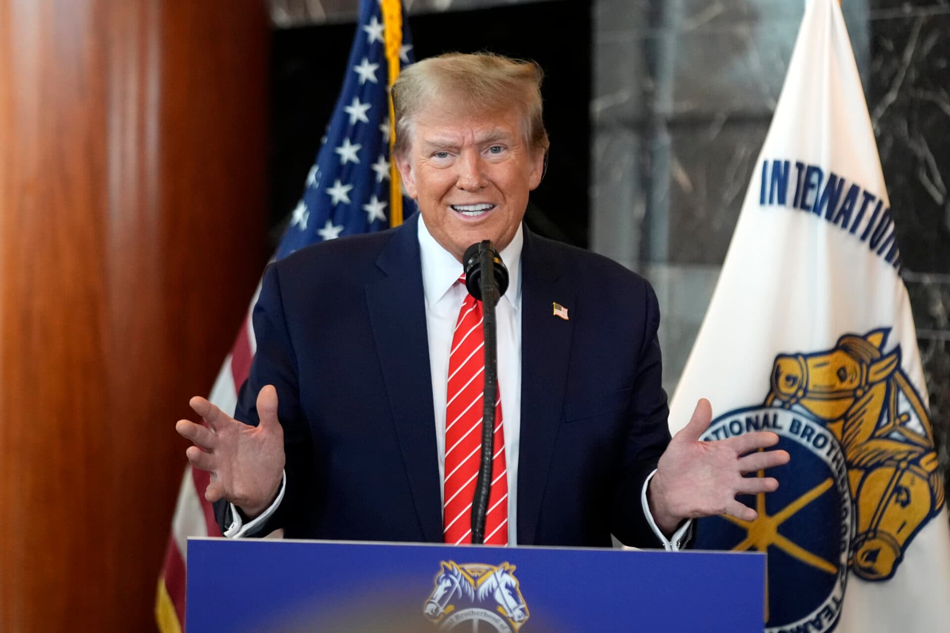 OHROZENÝ predaj U.S. Steel? Všetko môže ešte STROSKOTAŤ na Donaldovi Trumpovi!