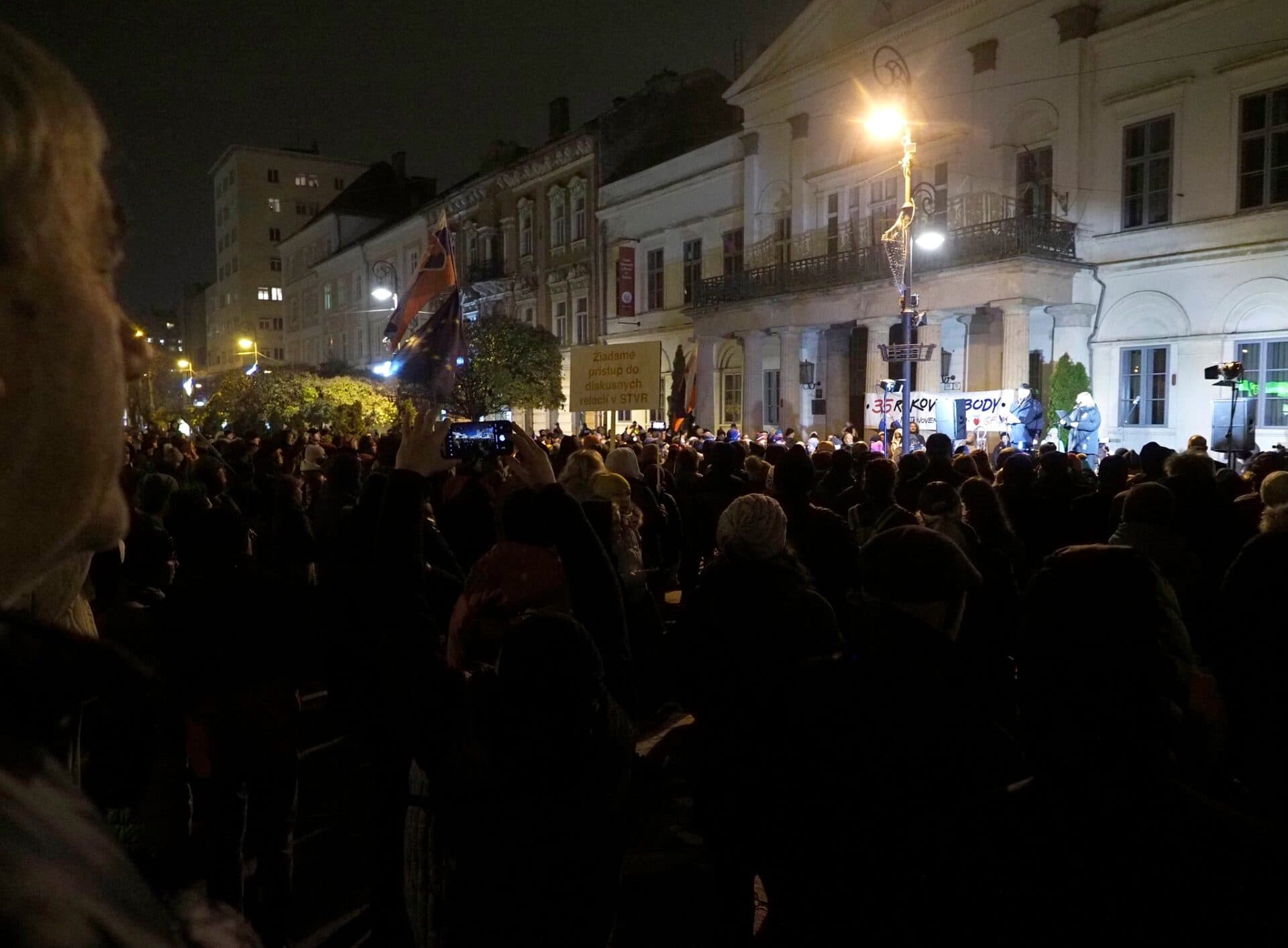 Košice si pripomenuli 35 rokov od Nežnej revolúcie (FOTO)