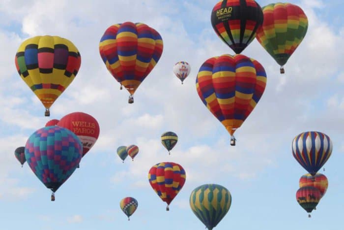 Balónový festival opäť spestrí oblohu nad mestom a pripomenie výročie