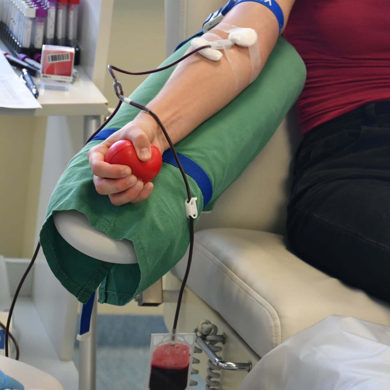 Darujte krv a zachráňte detský život v rámci kampane Kvapka krvi