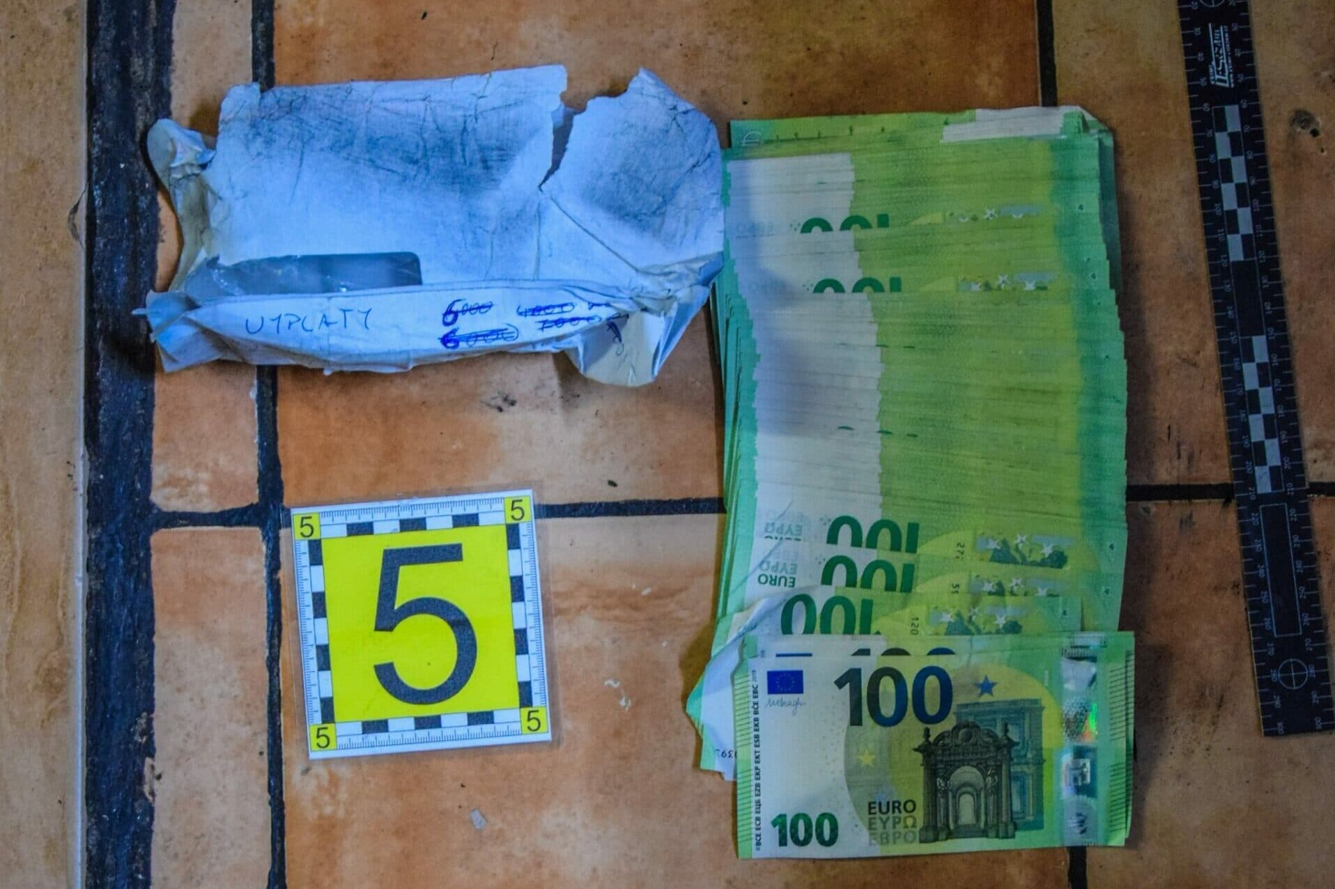 Trebišovčan si nakúpil v občerstvení za viac ako 16-tisíc eur. Čelí obvineniu z krádeže