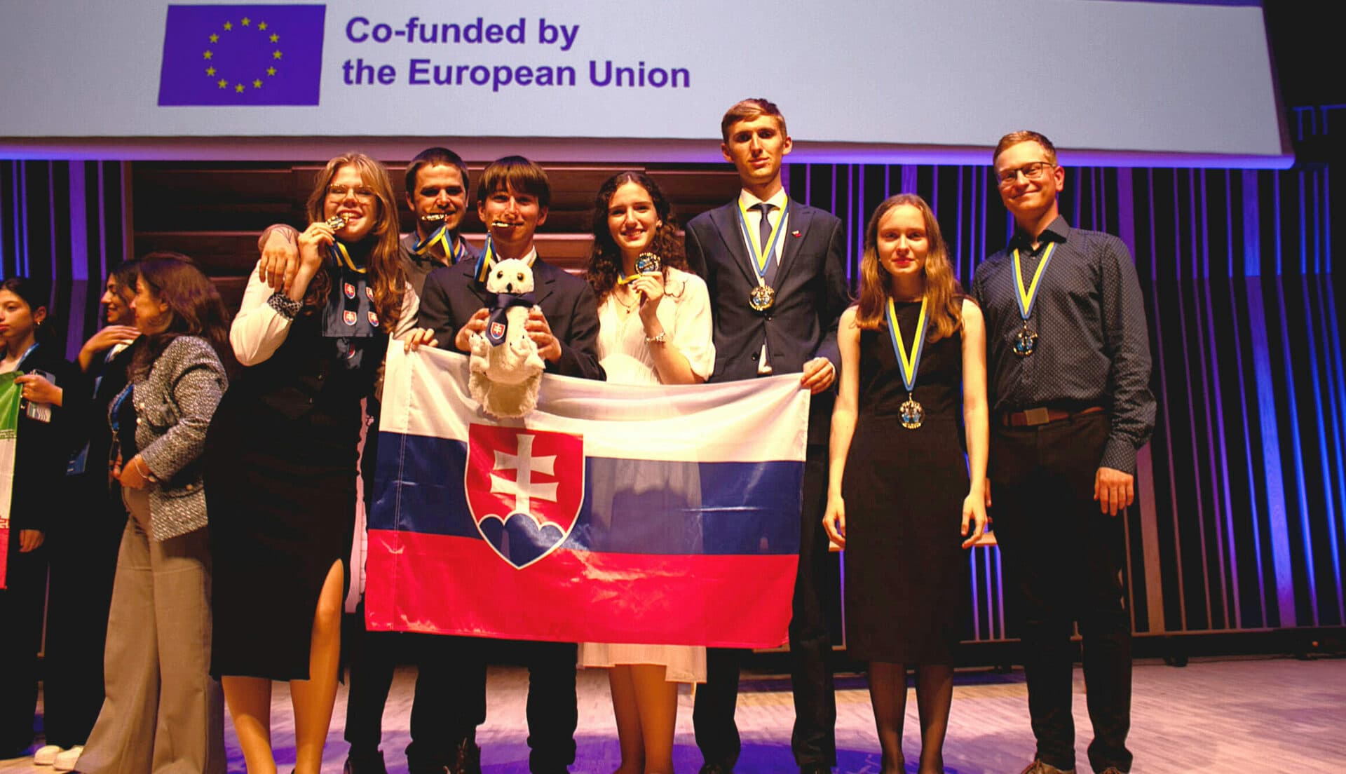 Tím stredoškolákov zo Slovenska sa prebojoval medzi najlepších fyzikov sveta