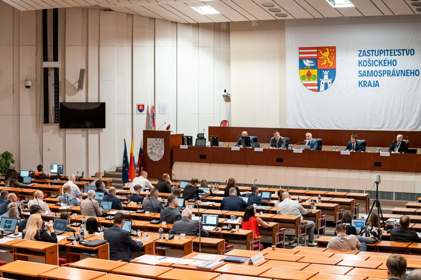 Najdôležitejším bodom augustového rokovania zastupiteľstva KSK bola úprava rozpočtu