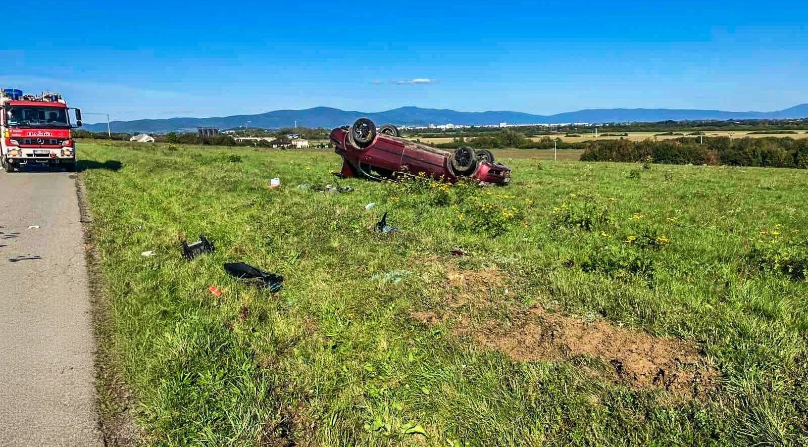 Neprimeraná rýchlosť v zákrute spôsobila nehodu pri Michalovciach