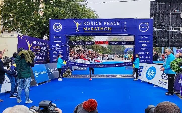 Nový traťový rekord na Medzinárodnom maratóne mieru v Košiciach! Toto sú víťazi! (FOTO + VIDEO)
