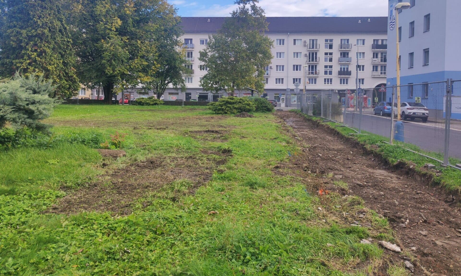 Park na Vysokoškolskej ulici sa zmení na oddychovú zónu
