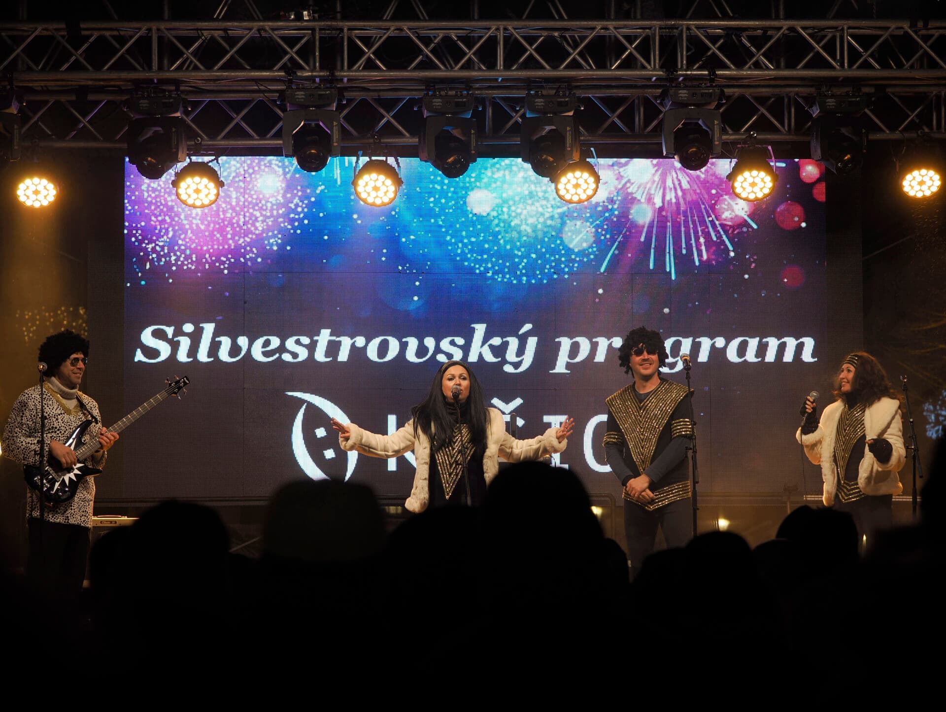 Silvestrovské oslavy na Hlavnej premiérovo spestrí aj podávanie Primátorského punču