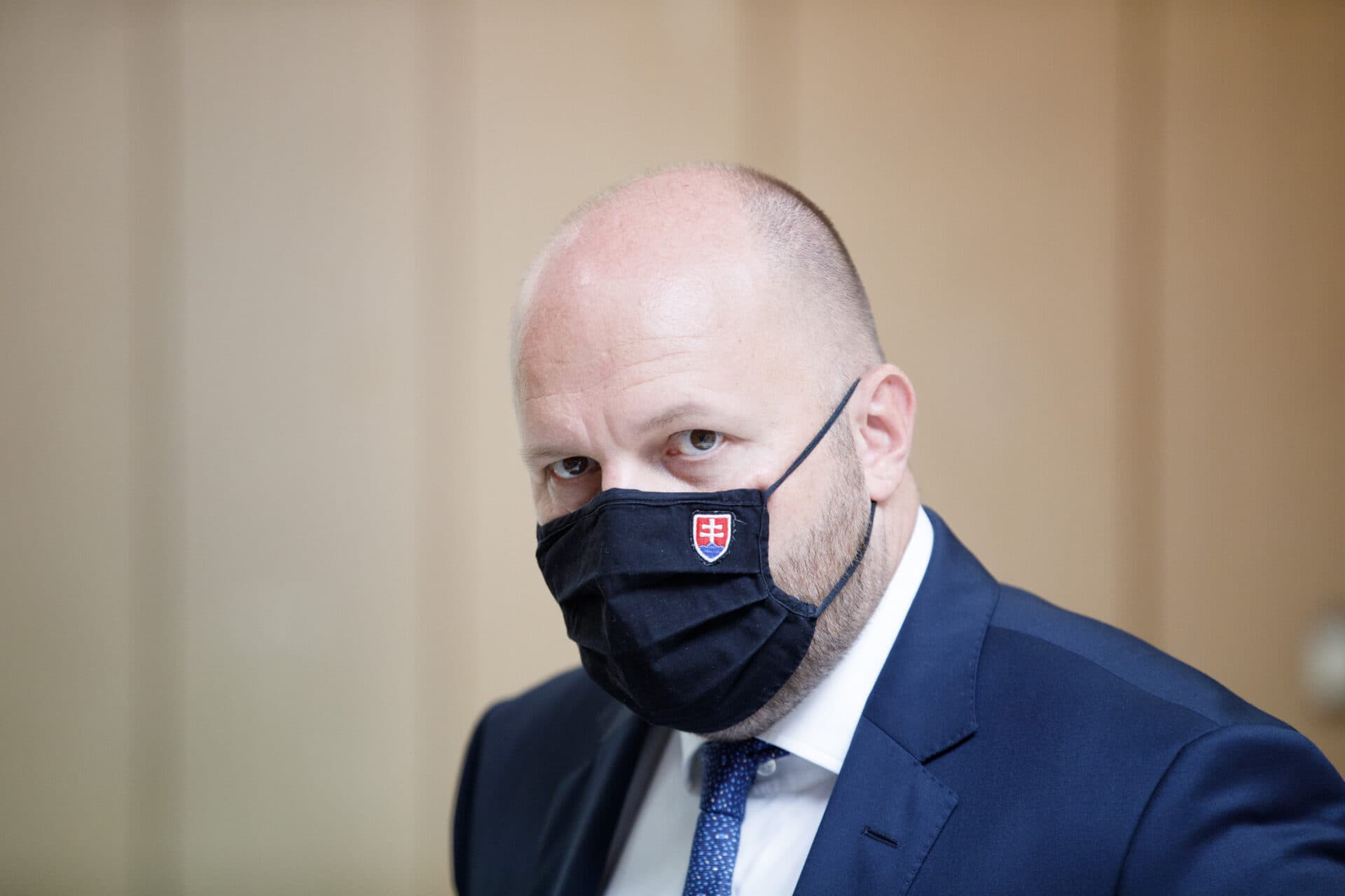 Ministerstvo obrany podá trestné oznámenie na Kotlebu a Mazureka