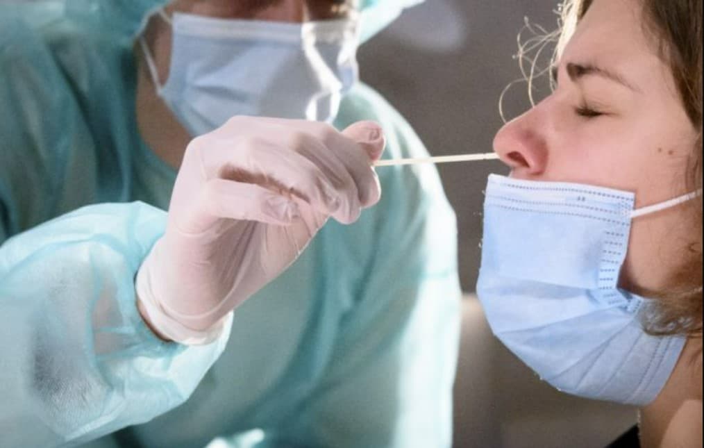Za pondelok pribudlo takmer 5-tisíc nakazených a 45 obetí