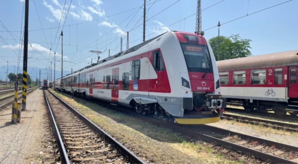 V železničnej osobnej doprave hrozí rušenie tretiny vlakov a stoviek pracovných miest