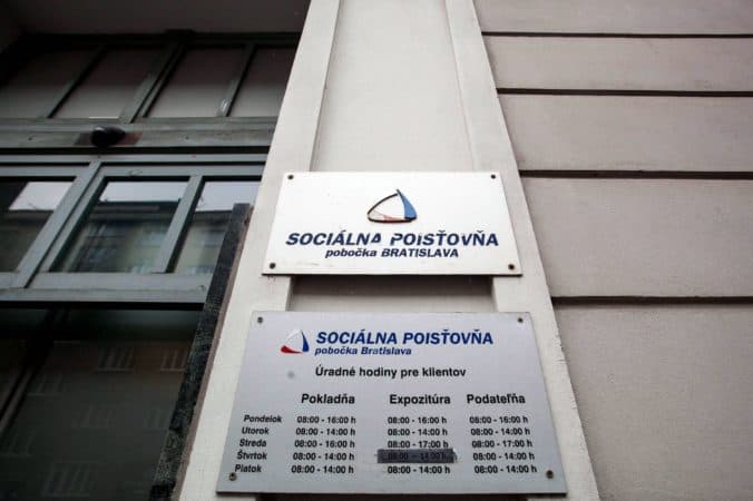 Sociálna poisťovňa v júli prvýkrát uhradila lekárom zdravotné výkony za elektronickú práceneschopnosť
