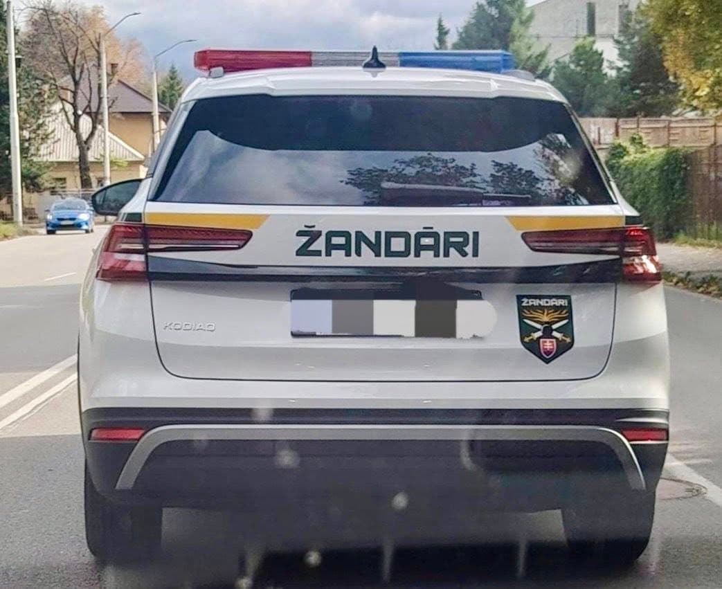 Žandár môže zastaviť vozidlo, nemôže dať fúkať