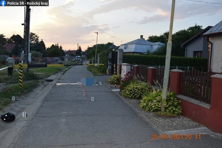 Dopravná nehoda si vyžiadala život mladého vodiča (foto)