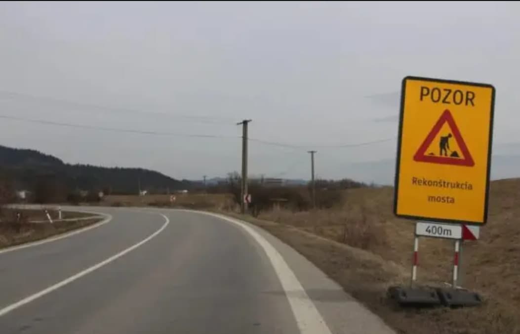 KSK začal s výstavbou náhradného premostenia za obcou Stretava