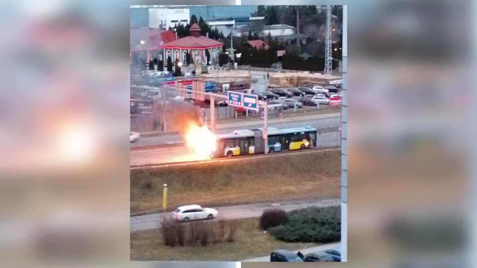 V Košiciach horel autobus. Požiar spôsobil škodu vo výške 15 000€