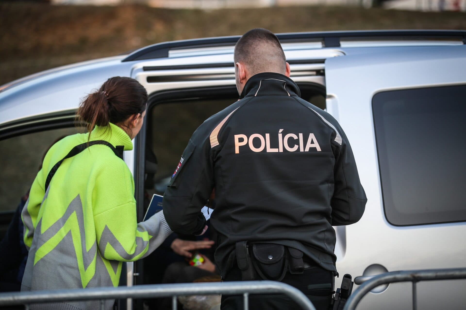 Pri využití služieb cudzineckej polície je potrebné využívať objednávací systém