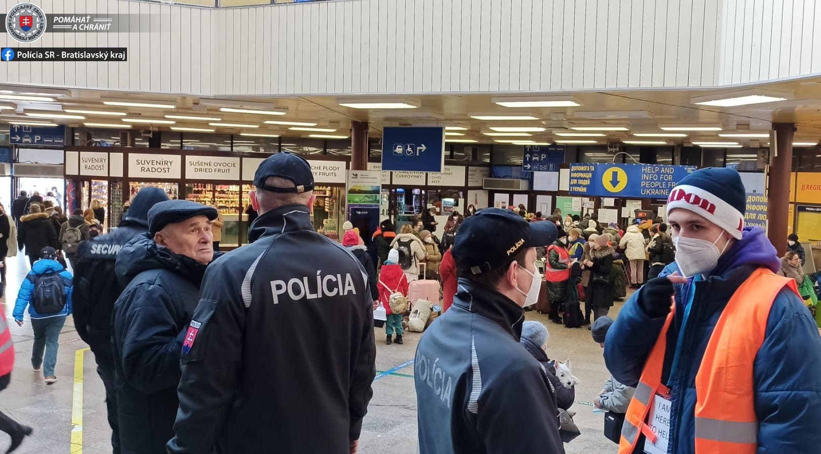 Z Košíc do Bratislavy dnes ráno prišiel mimoriadny vlak s 300 Ukrajincami