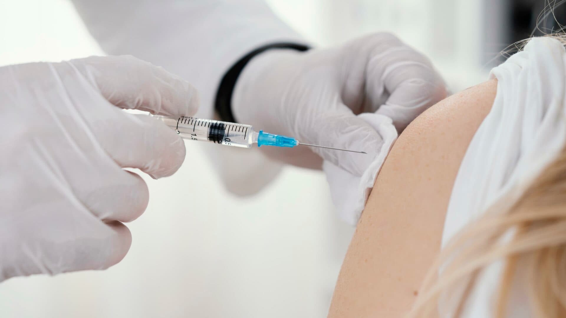 Košický kraj plánuje ukončiť činnosť výjazdovej očkovacej služby