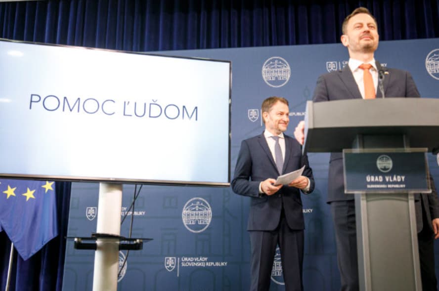 Prídavok na dieťa a daňový bonus sa majú zvýšiť, rodičia však prídu o vyšší prídavok pri nástupe prváka do školy