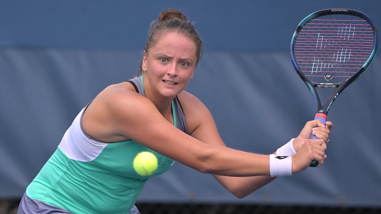 Kužmová a Schmiedlová postúpili na US Open do druhého kola