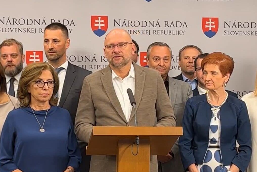 SaS ide pripraviť návrh na odvolanie Matoviča