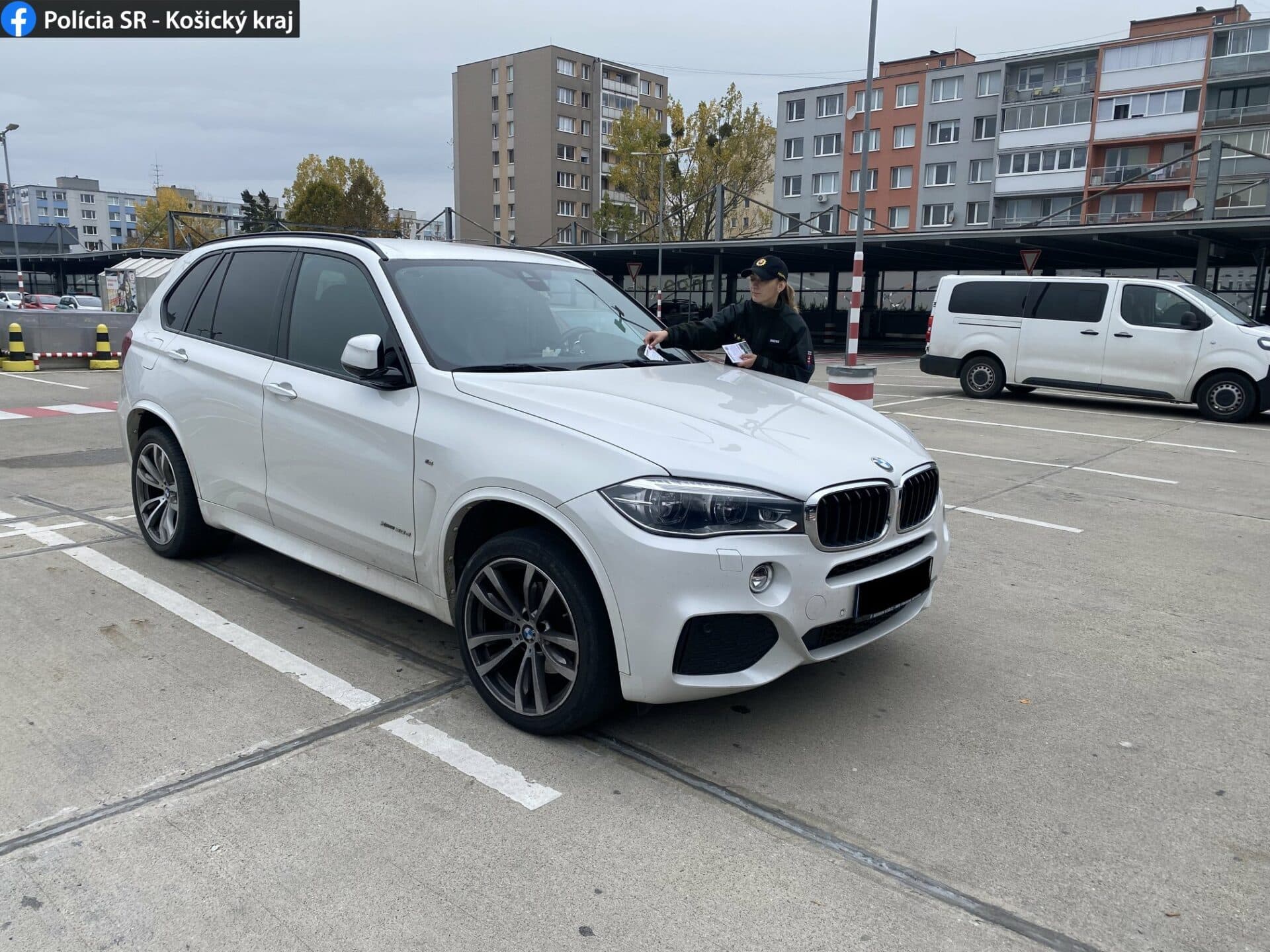 VODIČI, POZOR! Nedávajte šancu zlodejom, vaše auto NIE JE výklad
