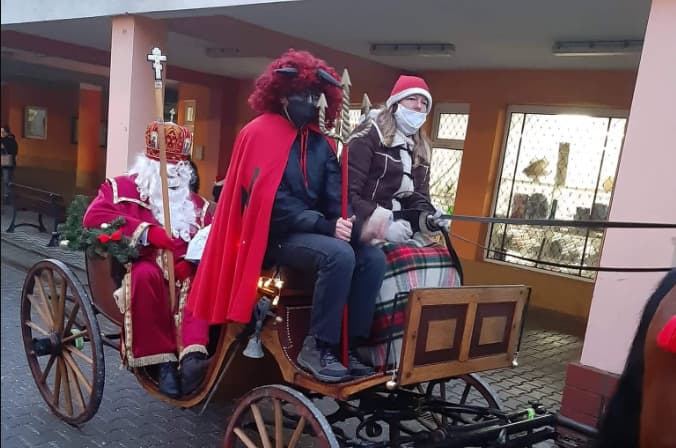Sídlisko Ťahanovce si pre deti pripravilo program na Mikuláša!