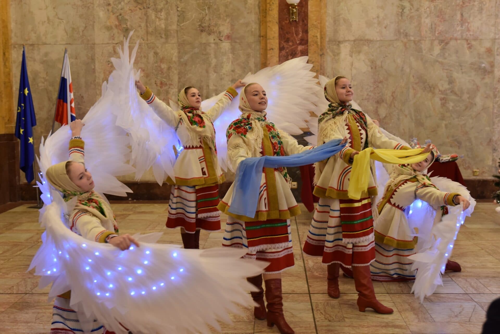 Ukrajinské deti koledovali na Slovensku, mali by zavítať aj do Košíc (FOTO)