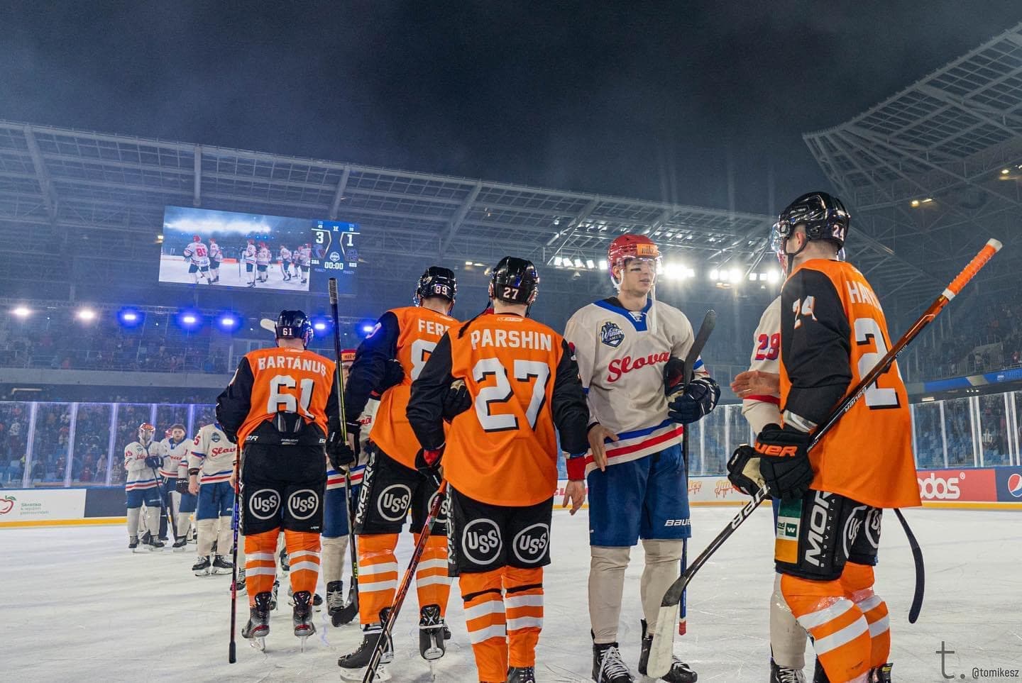 HC Košice pod holým nebom a pred rekordnou návštevnosťou podľahli Slovanu