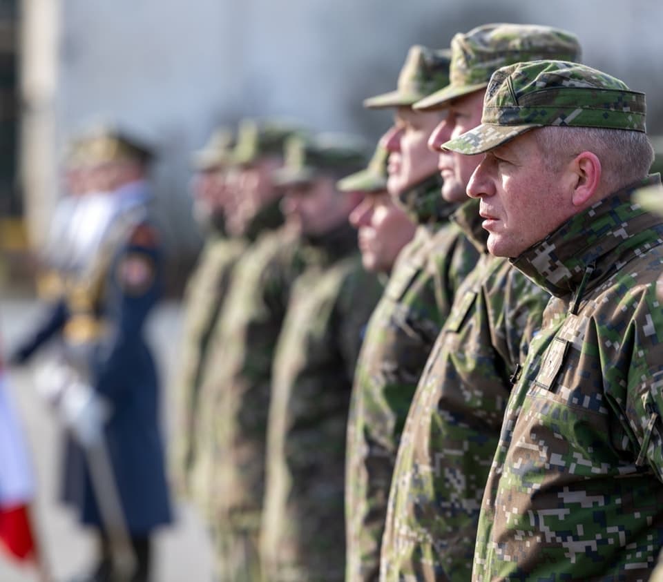 K mobilizácií vojakov nedôjde. Fico mal šíriť klamstvá