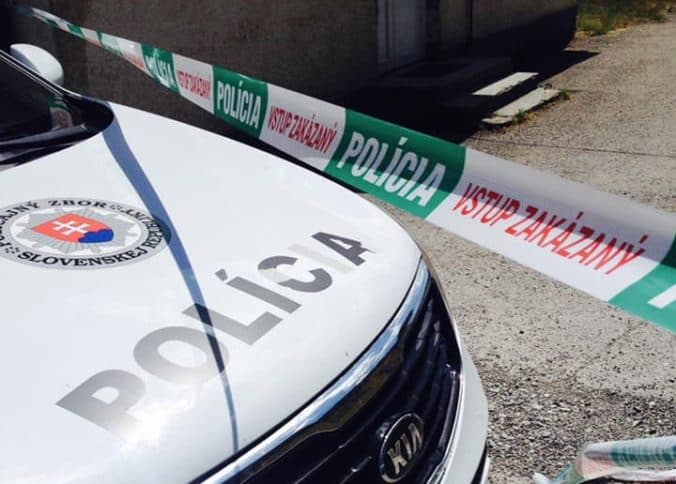 Bitka medzi bratmi sa skončila nožom v hrudi