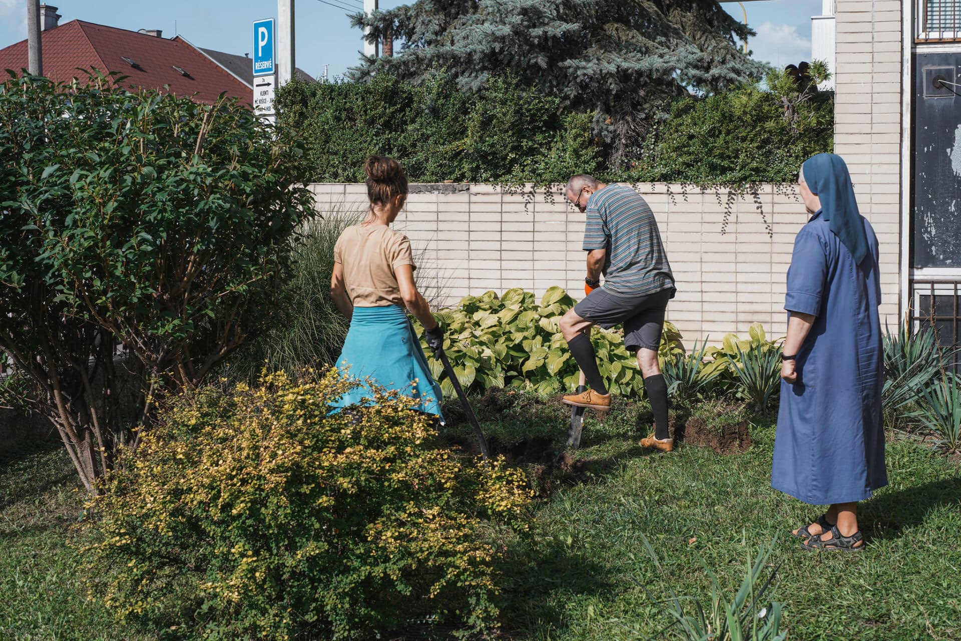 Ďalšia dažďová záhrada JE NA SVETE: Dobrovoľníci ju vybudovali zadarmo