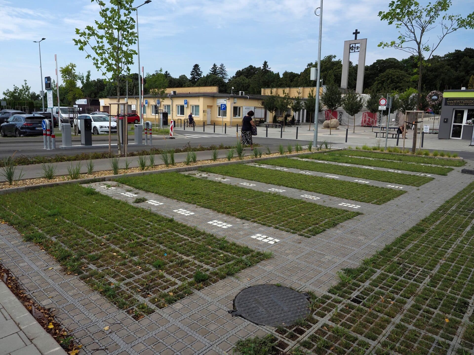 Nové platené parkovanie pri verejnom cintoríne v Košiciach bude spoplatnené od pondelka 29. júla