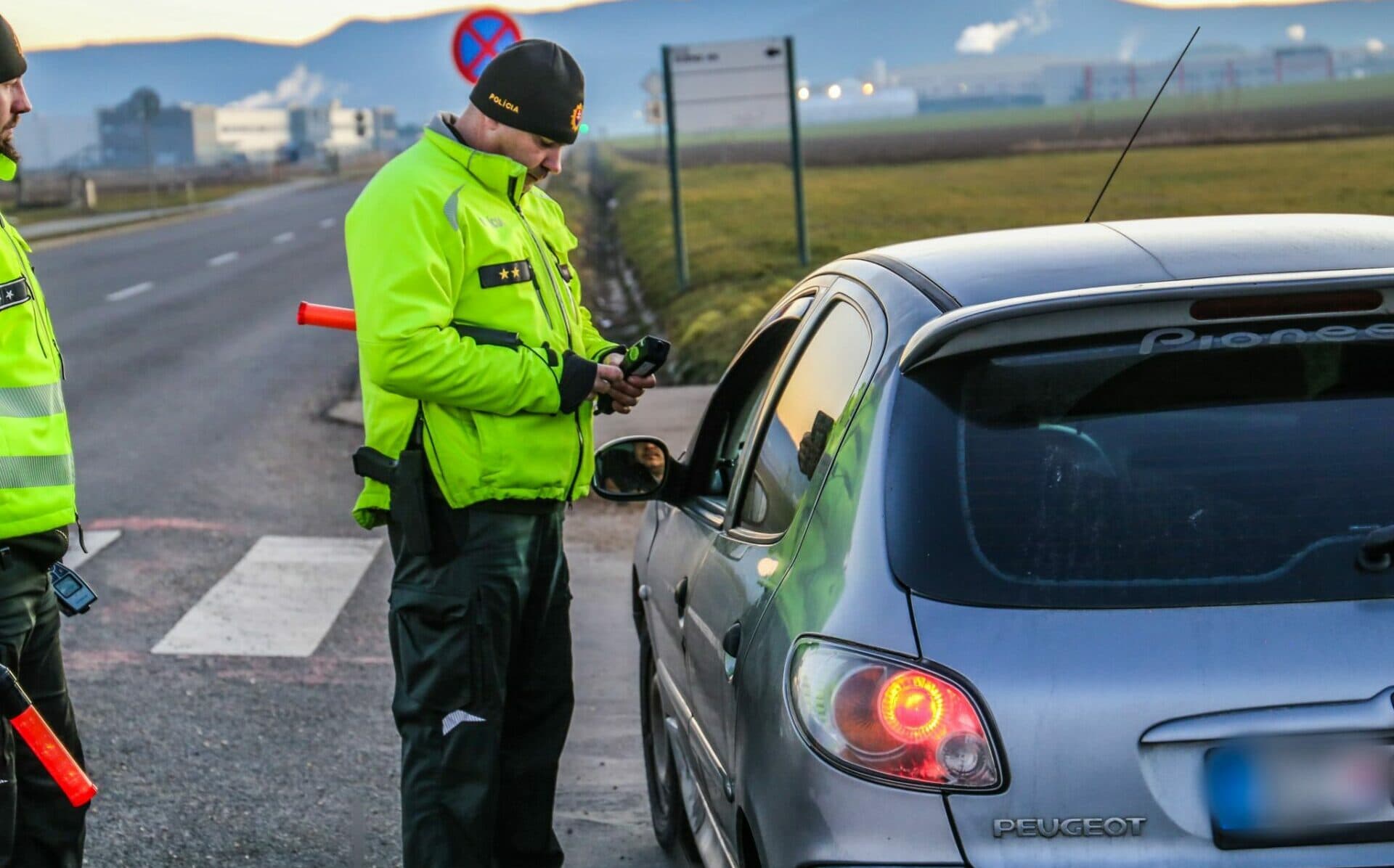 Po štefanských oslavách polícia organizovala námatkové kontroly vodičov (FOTO)