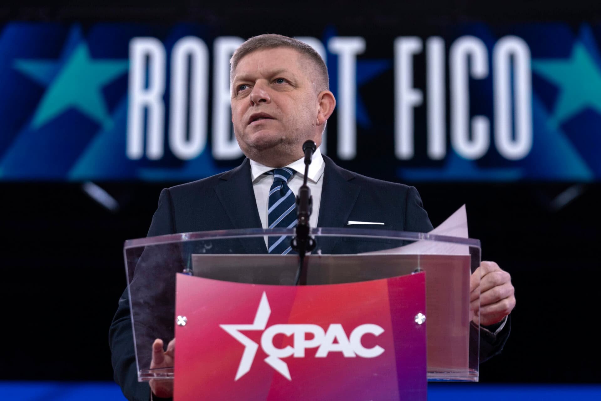 Robert Fico: Európa by mala pomôcť Donaldovi Trumpovi ukončiť vojnu na Ukrajine