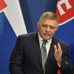 Premiér si nevie predstaviť, že by o otázke pohlaví rozkazovala Slovensku medzinárodná organizácia
