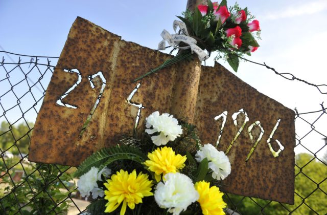 Pred 25 rokmi zavraždili Róberta Remiáša, podľa liberálov z SaS nie sú vrahovia stále odhalení