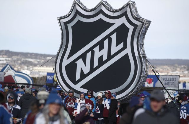 NHL má oficiálne ďalšieho účastníka, Seattle Kraken môže začať skladať tím