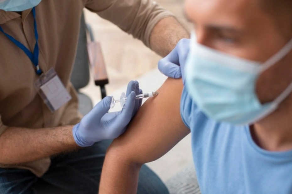 Väčšina ľudí si myslí, že povinne očkovaní by mali byť lekári, učitelia a zamestnanci v domovoch pre seniorov