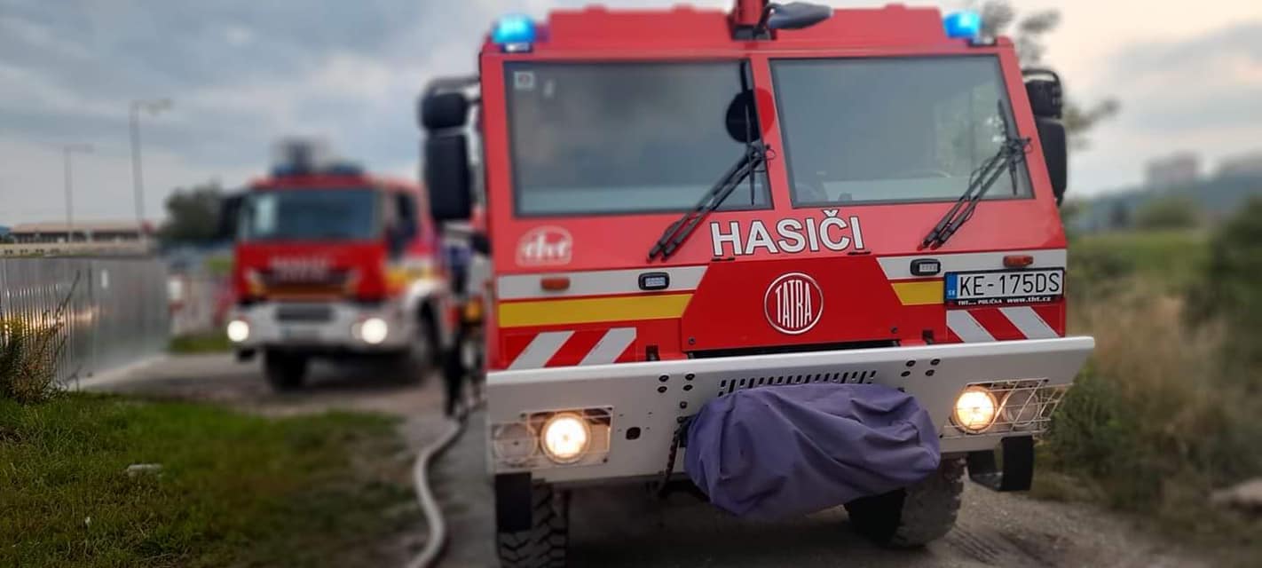 Špeciálne obleky pre hasičov vyjdú na skoro milión eur